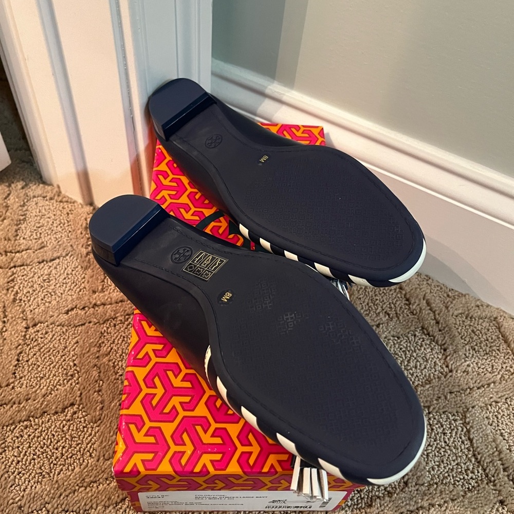 Tory Burch Navy and White Shoes - Picture 2 of 4